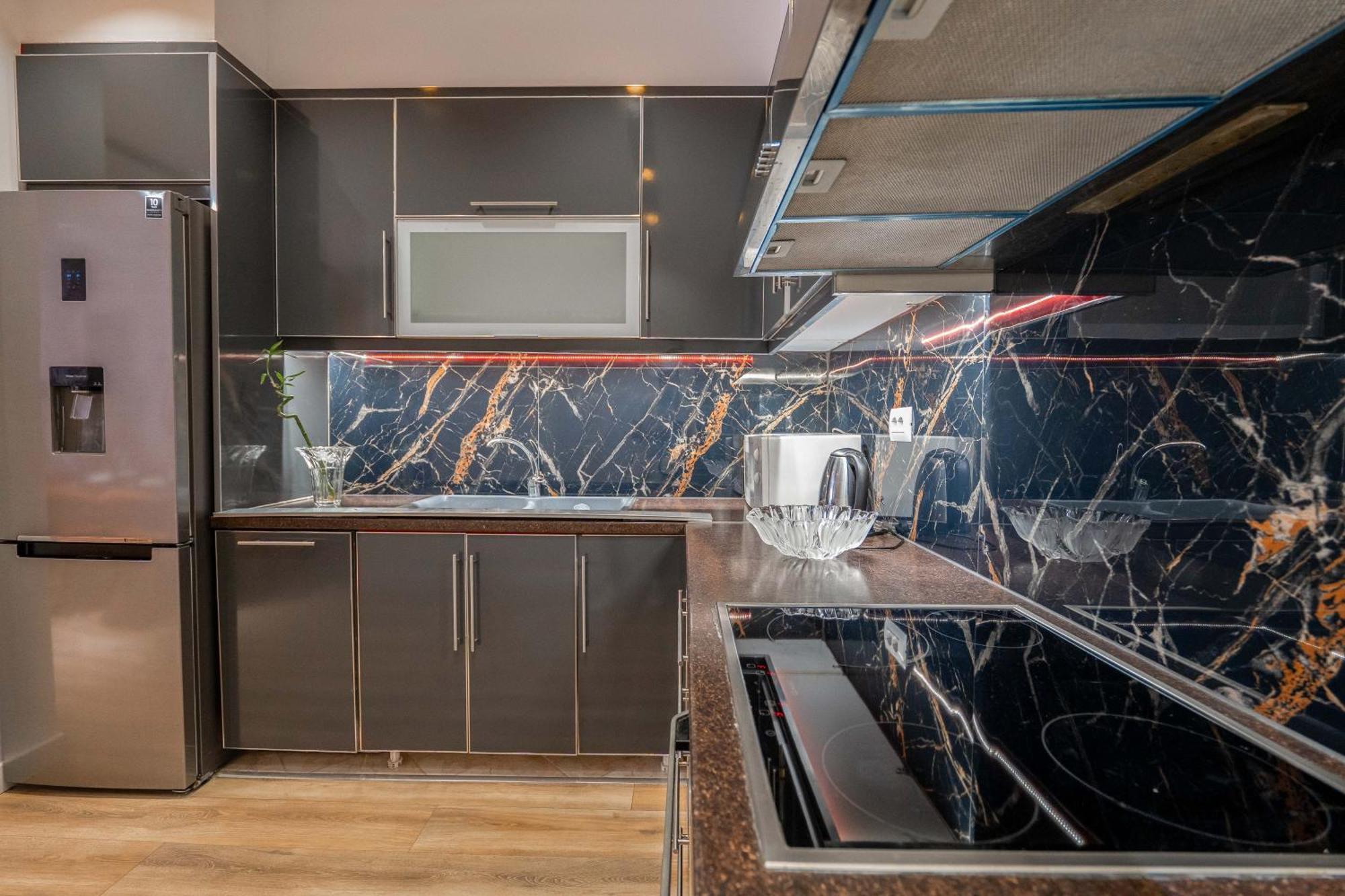 Mato Luxury Apartments ซารานเดอ ภายนอก รูปภาพ